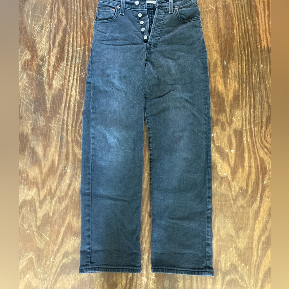 LEVIS RIBCAGE ANKLE STRAIGHT 25 LIKE NEW